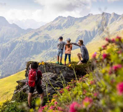 Family Wandern Wiedersberhorn_Alpbachtal Tourismus