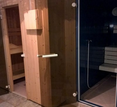 Sauna u. Dampfbad