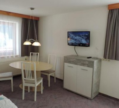 Apartment in Ischgl at the ski bus stop, © bookingcom