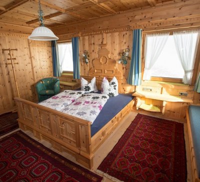 Schlafzimmer Fewo Zirbe