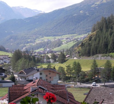 Blick nach Sölden und Giggijochbahn, © im-web.de/ Prantl Christoph