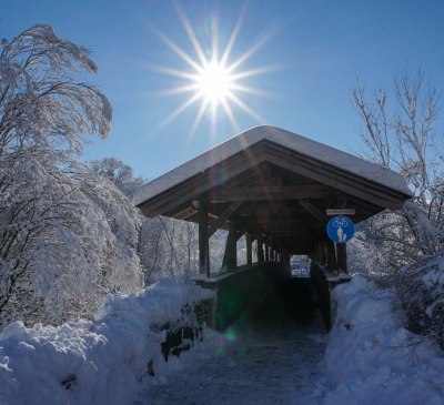 Ache Kramsach tief verschneit_Alpbachtal Tourismus