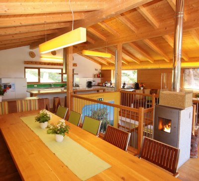 living- and dining area with big kitchen Wagrain