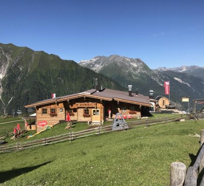 Ahorn Lodge Mayrhofen Sommer