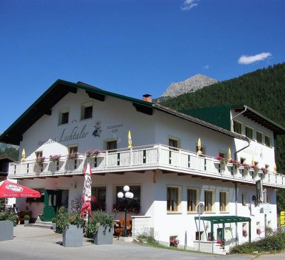Alpenhotel Gasthof Lechtaler Hausansicht