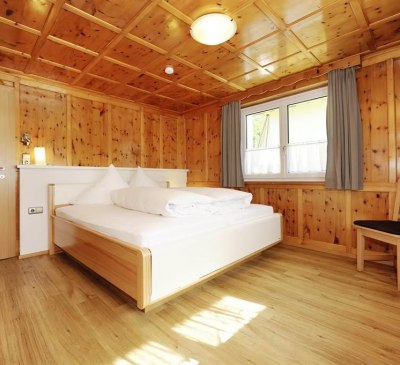 Schlafzimmer Aktiv-Ferienwohnungen Montafon